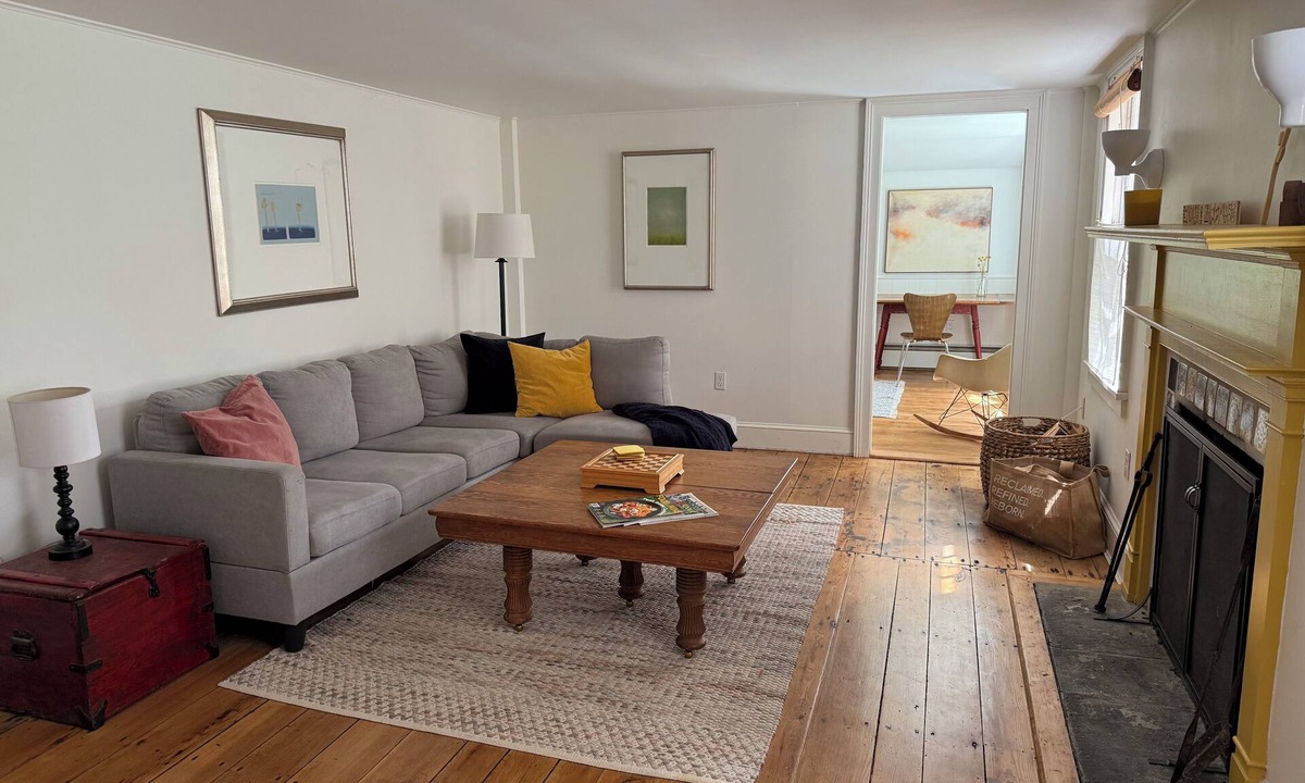 Canaan Cottage | The Cottage at Fickle Fox Farm. Charming 2bd at the base of The Berkshires.