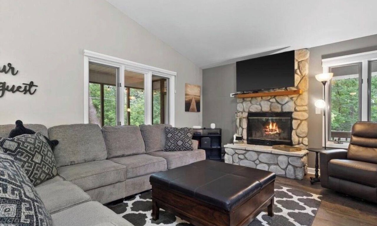 Williams Bay House | The Lake Escape- Lake Geneva, Pier 290