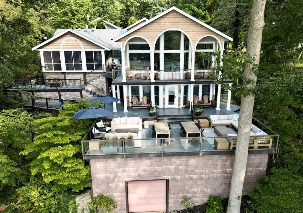 Saugatuck House | The SaugaBuck House - River Front Lux Home with Hot Tub - Family Friendly