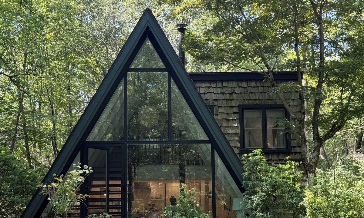 Kerhonkson Cabin | The Triangle House - A renovated 1970's A frame