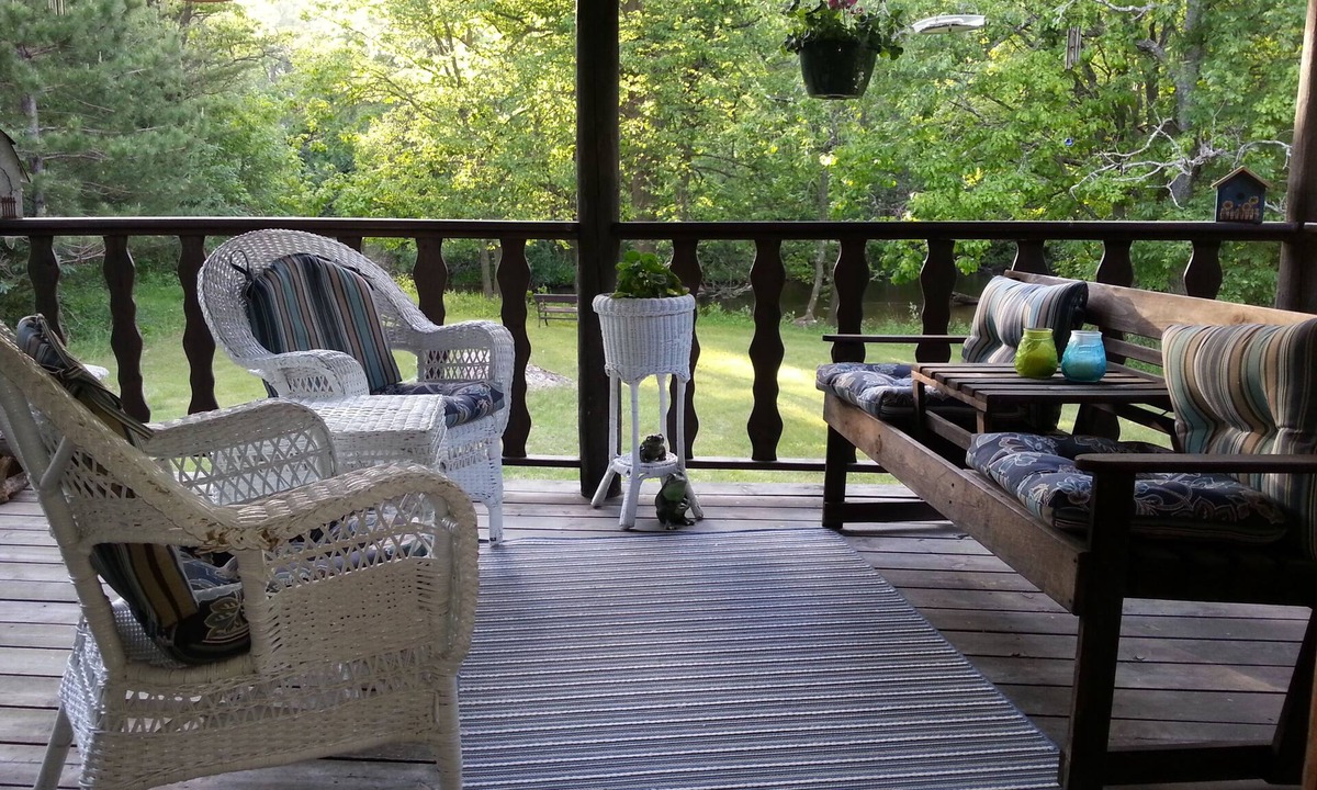 Amherst Cabin | Tomorrow River Ridge Cabin, Private, Cozy and On Water
