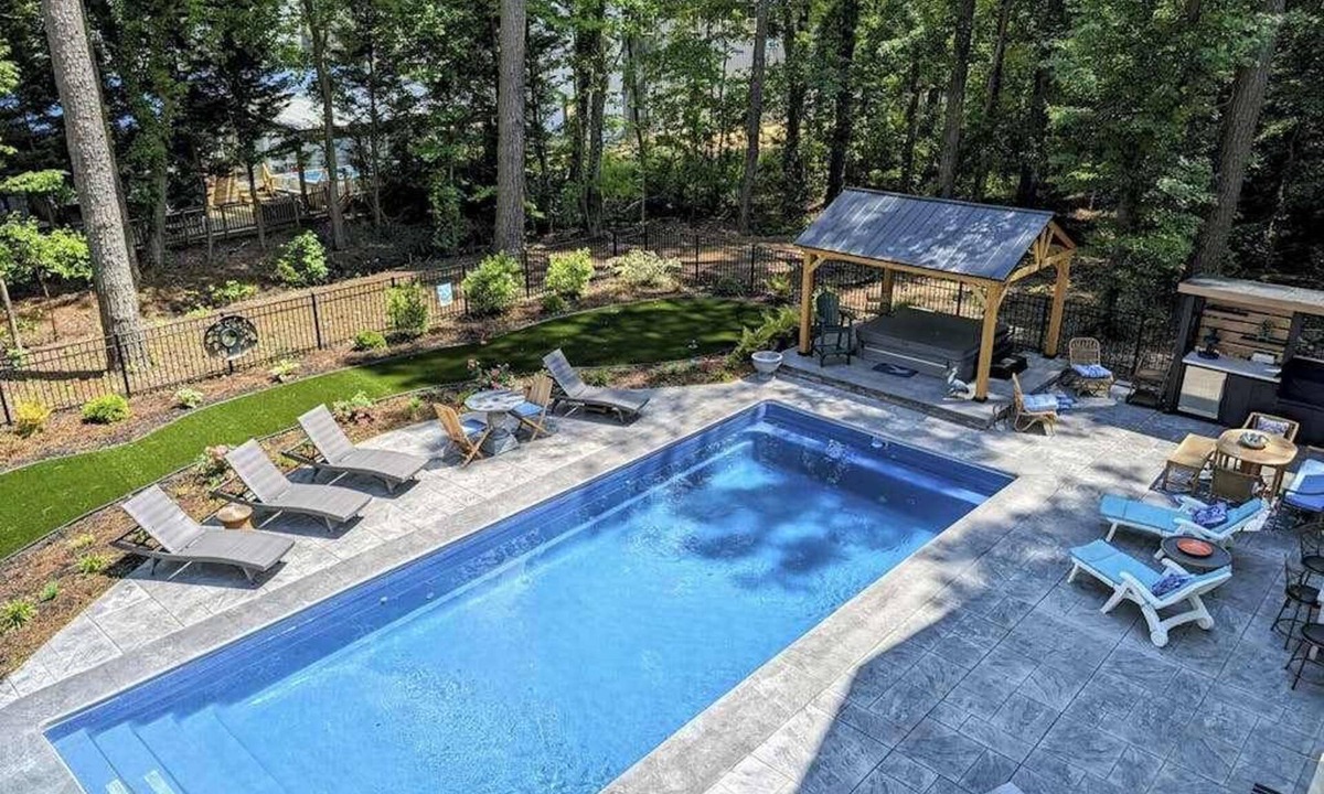 Bethany Beach House | Town of Bethany Beach house w/private pool, hot tub, games, deck, grill