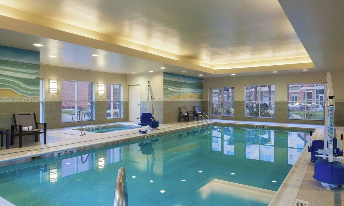Canonsburg Hotel | Two Modern 1BR King Studio Suites Near Dining, Parks & Local Attractions