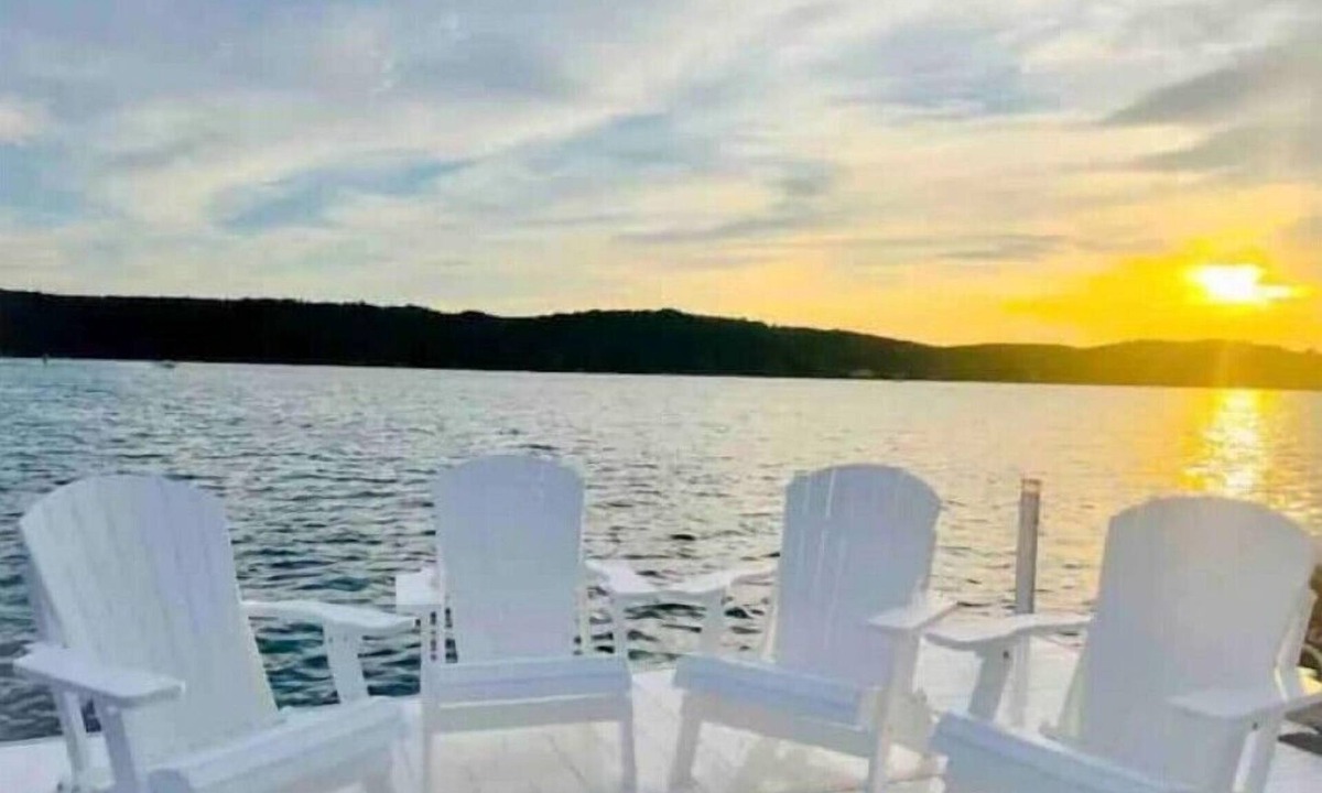 Petoskey Cottage | Walloon Lake Waterfront! Private Beach! Pets! Fireplace! Summer Dates Available!
