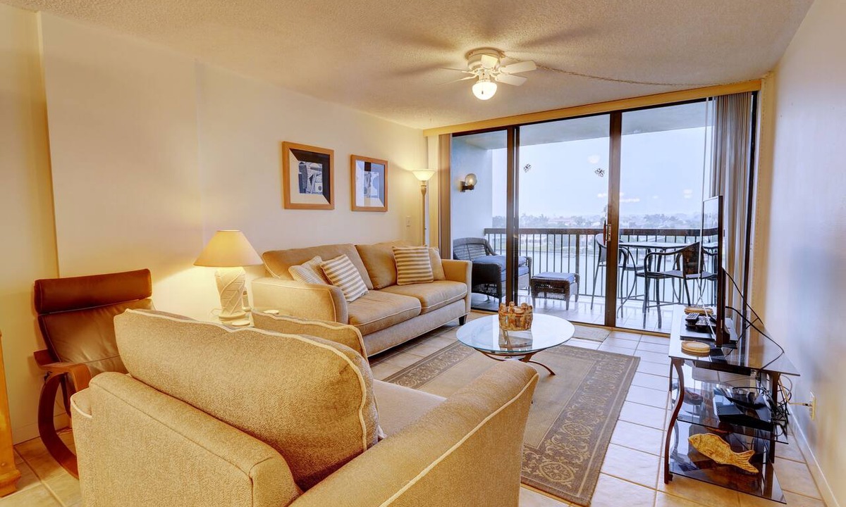 St. Pete Beach Condo | Waterfront condo, Gated Community, Walk to beach, Pools!
