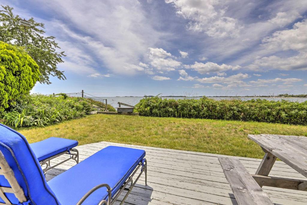 Clinton House | Waterfront Cottage w/Sunroom + Patio & Grill