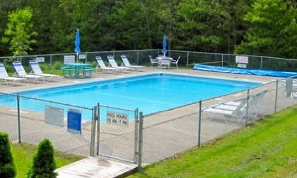 Windham Condo | WINDHAM -2 Miles from SLOPES,SWIMMING POOL,TENNIS COURTS,2BR 2BA