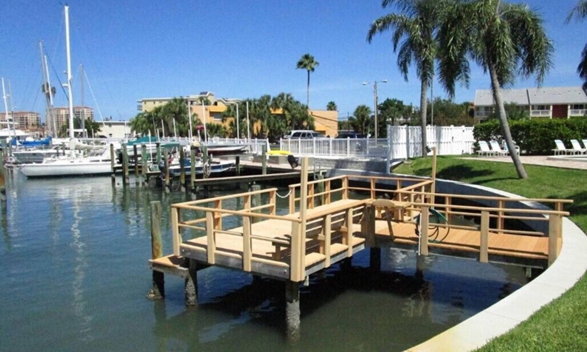 Island Estate Condo | Wonderful fully furnished 2-bedroom condo in Clearwater Beach.