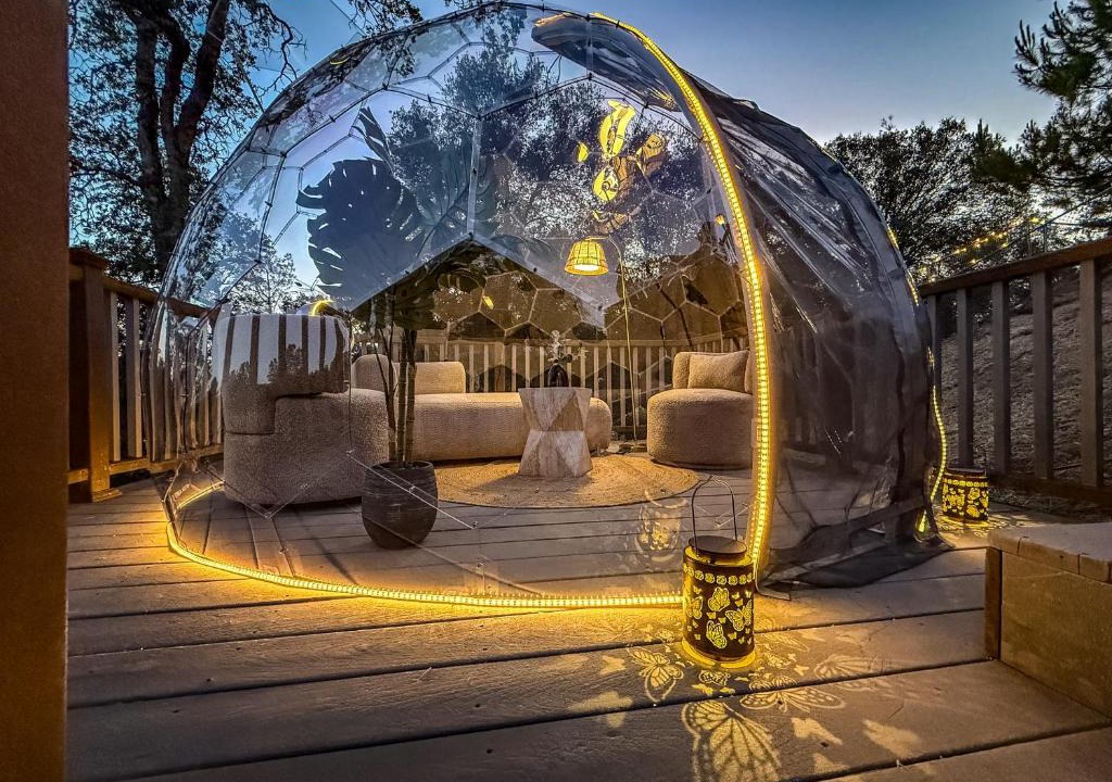 Mariposa House | Yosemite Luxe Family Lodge - Spa, Theater, Sauna, EV, Game Room, Poker Table