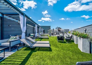 Dreamy Lux Apt w/ Parking & Gym | Downtown at Yale