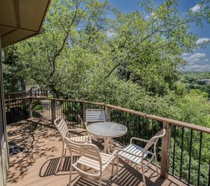 Treehouse Bungalow Travis Marina 