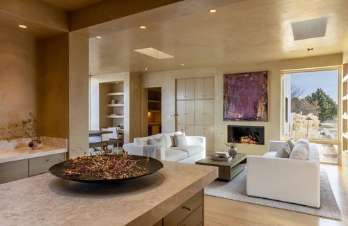 La Tierra House | Indian Pony Estate offers luxury accommodations with stunning mountain views