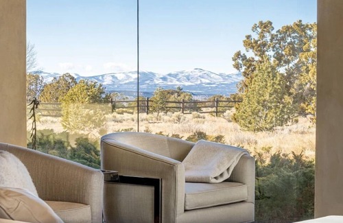 La Tierra House | Indian Pony Estate offers luxury accommodations with stunning mountain views