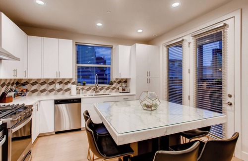 Fort Collins House | Old Town Group Retreat - New to Brewery District!