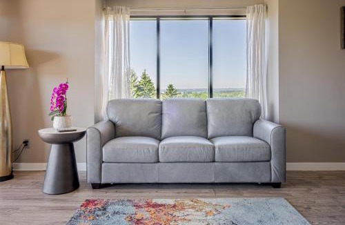 Acme Apartment | 1 Bedroom Condo Grand Traverse Resort in Williamsburg with GT Bay view