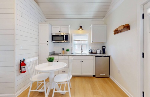 Lower Township House | 1BR King Bed Sofa Bed Sleeps 4 POOL - 10