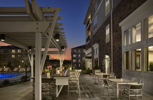 Newtown Square Apartment | 2-Bedroom Apartment - 7-day min. - Background check/Lease Required
