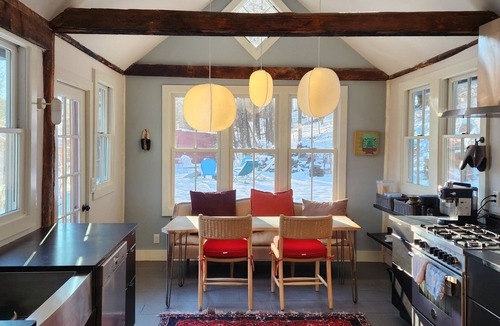 New Marlborough Cottage | 2-bedroom cottage close to hiking and swimming with AC