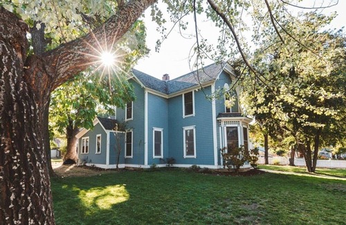 Historic Railroad District House | 2BR Ashland Retreat: Steps to Shakespeare