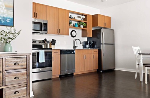 Traverse City Condo | 2BR TC Condo I Near DT + Steps to Trail
