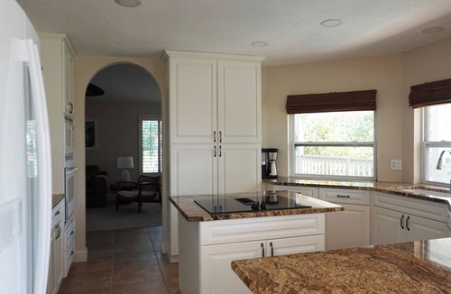 Tierra Verde House | 3/3 Key West Style Home-Heated Pool & Tiki Bar