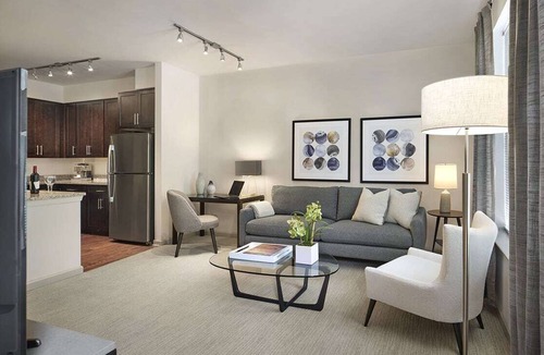 Newtown Square Apartment | 3-Bedroom Apartment - 7-day min. - Background check/Lease Required