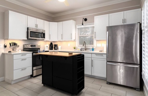 Vestavia Hills Villa | 3 BR Townhouse w 2 car garage