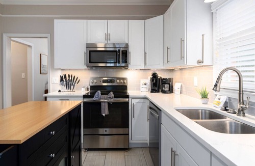 Vestavia Hills Villa | 3 BR Townhouse w 2 car garage