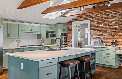 Newtown Square Apartment | 4 BR Suburban Escape - Pool, Tennis, Trails