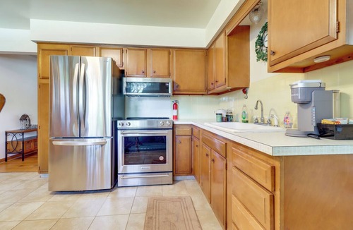 Monroe Cottage | 5 Mi to Lake Erie! Cozy Monroe Home & Private Yard