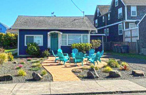 Seaside House | 800 ft to BEACH: MOBY DUNES: HOT TUB Seaside Vacation Homes, Inc Managed