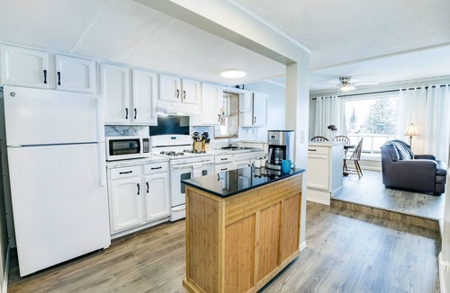 Kalkaska Cottage | All Season Cottage on Manistee Lake
