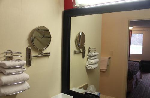 Fredericksburg Hotel | Americas Best Value Inn - Fredericksburg North
