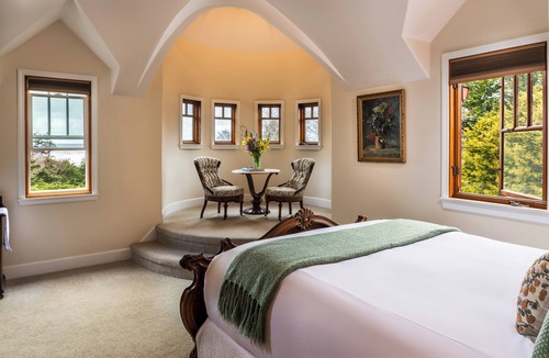 Arch Cape Hotel | Arch Cape Inn and Retreat - Cannon Beach