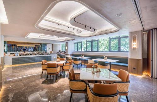 Chaoyang Hotel | Atour Hotel Beijing Chaoyang High Speed Railway Station