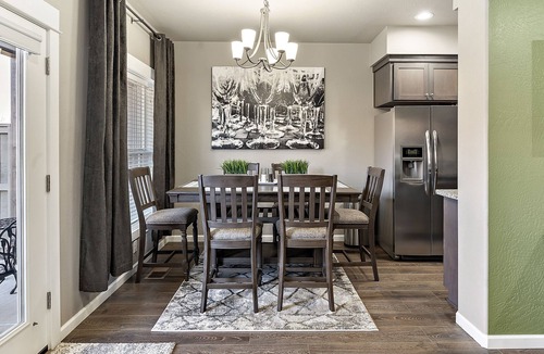 Medford House | Aviator-Themed, Fastest WiFi, 2 King Beds Home