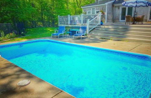 West Barnstable House | Barnstable Breeze with Seasonal Pool and Hotub