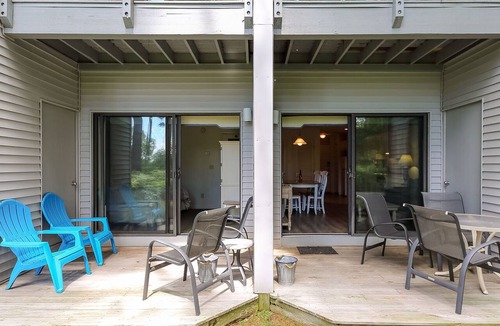 Acme Condo | 🏖️ Bayview Retreat @ The Shores | 2 Suites + 2 Patios | Wooded Lake Views ➠ 5677