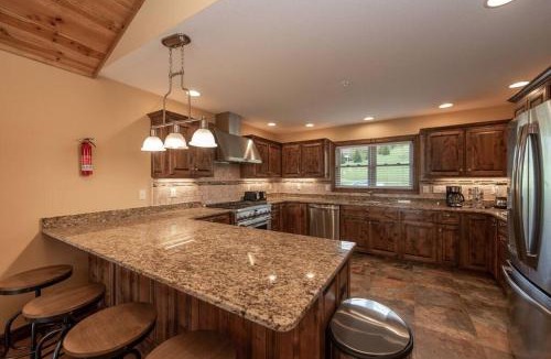 Waterfront Greens House | Beary Fine 6 bed 5 bath luxury home w indoor pool