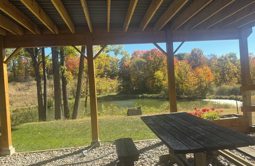 Marlboro House | Beautiful 1-bedroom apartment overlooking a pond on a 10 acre farm.