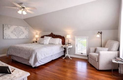 Gilford Bed & Breakfast | Beautiful 1-bedroom bed & breakfast in charming Akron overlooking our Lavender
