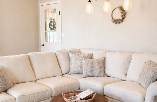 Gilford Bed & Breakfast | Beautiful 1-bedroom bed & breakfast in charming Akron overlooking our Lavender