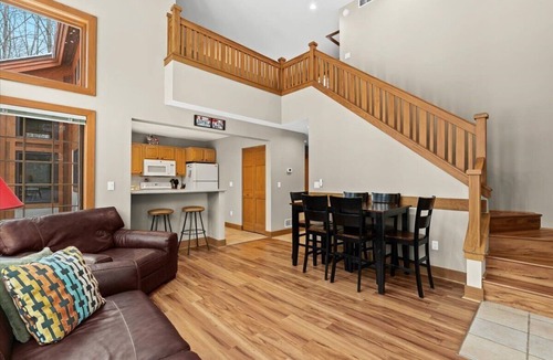 Boyne Falls Condo | Beautiful Condo Located In Disciples Village, Sleeps Up To 16 - Unit 390