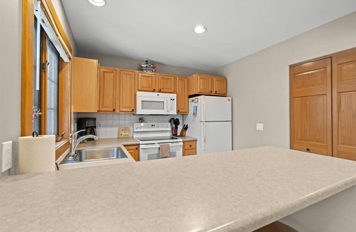 Boyne Falls Condo | Beautiful Condo Located In Disciples Village, Sleeps Up To 16 - Unit 390