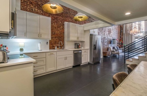 Civil Rights Historic District House | Beautiful & Extra Large Loft with 2 King Suites