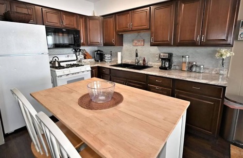 Prudenville House | Beautiful Lakefront House on Houghton Lake - 3 Beds, 3 Baths