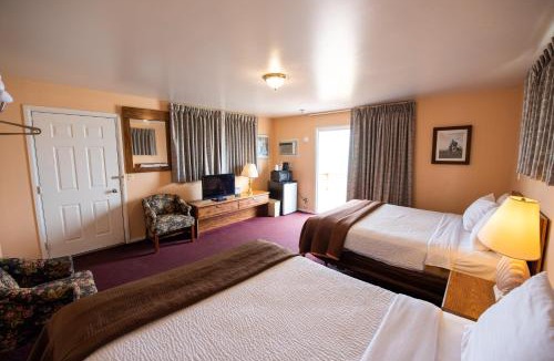 Mackinaw City Hotel | Bells Melody Motel