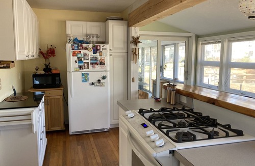 Hampton House | Best of Both Worlds - Hampton, NH