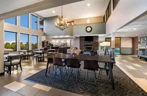 Mauston Hotel | Best Western Park Oasis Inn