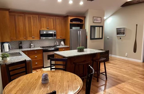 Newville House | Blue Lakeview Home